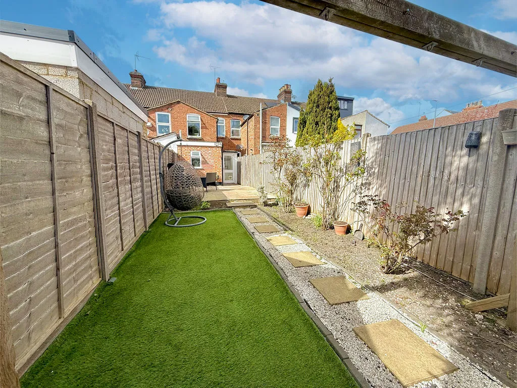 Houghton Road, Dunstable LU5 5AD, photo 6