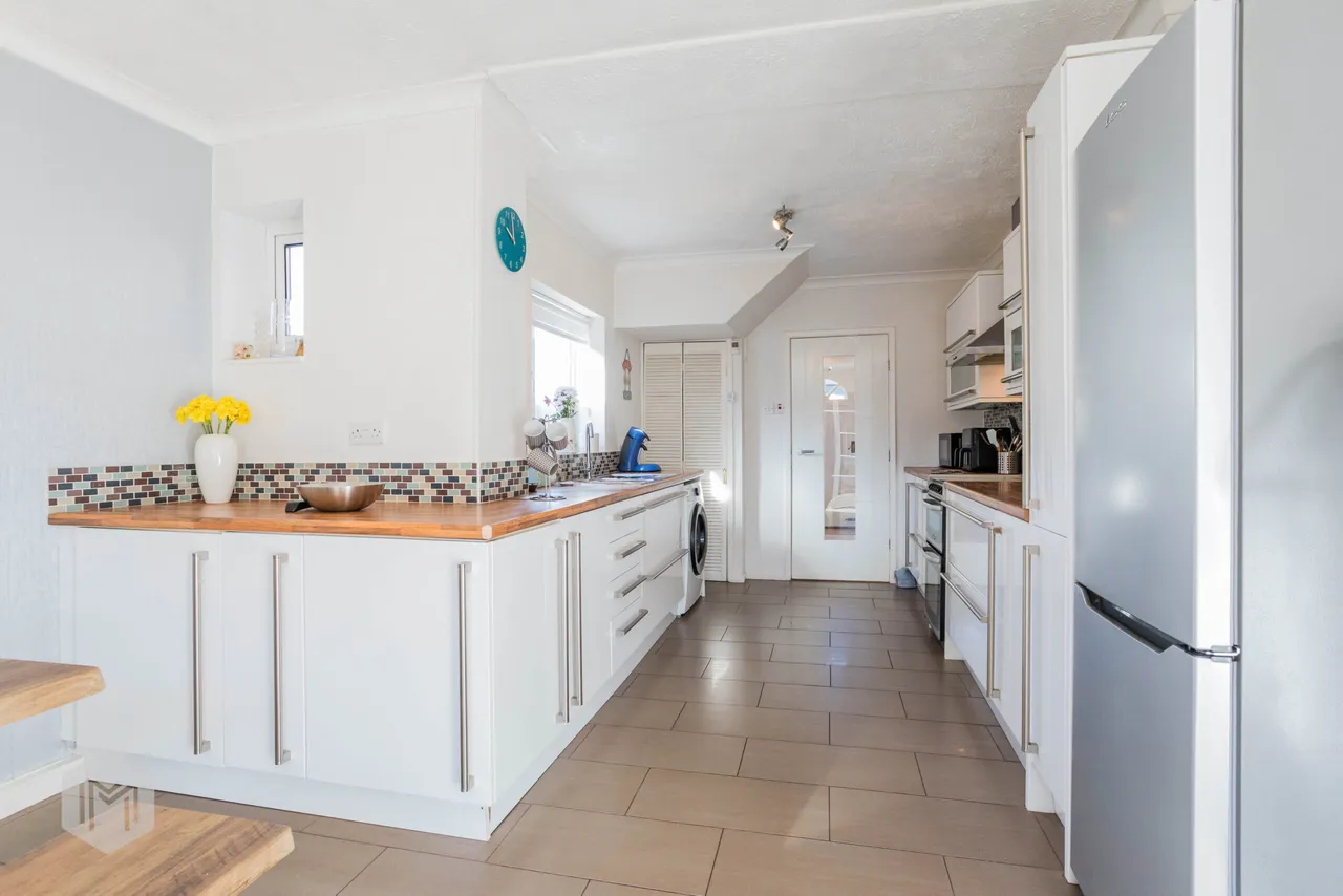 Gleaves Avenue, Bolton, BL2 4ET, photo 9