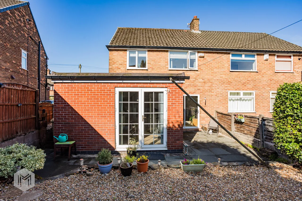 Gleaves Avenue, Bolton, BL2 4ET, photo 16