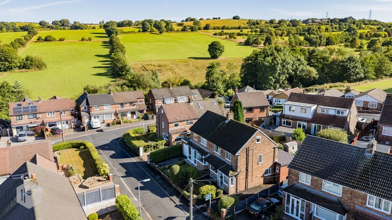 Gleaves Avenue, Bolton, BL2 4ET, photo 17