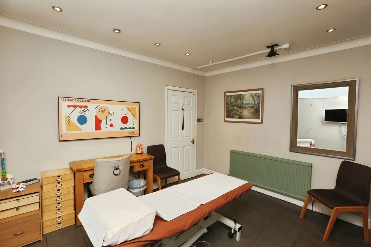 Bitterne Road West, Southampton, SO18, photo 6