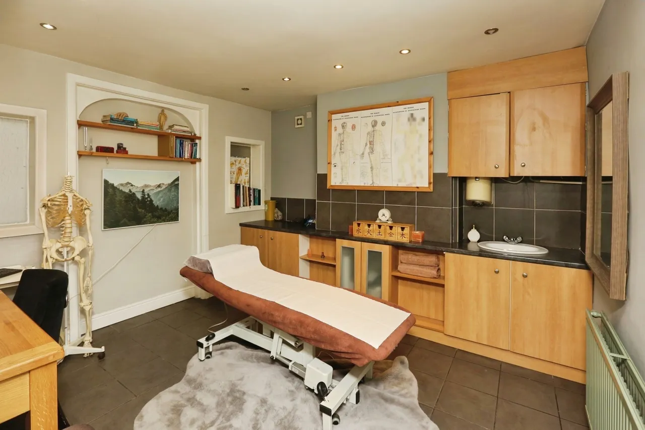 Bitterne Road West, Southampton, SO18, photo 5