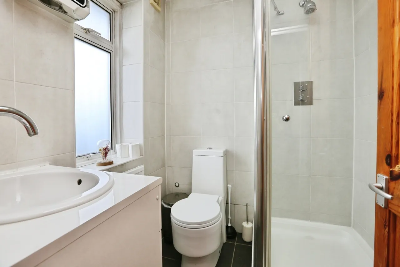 Bitterne Road West, Southampton, SO18, photo 12