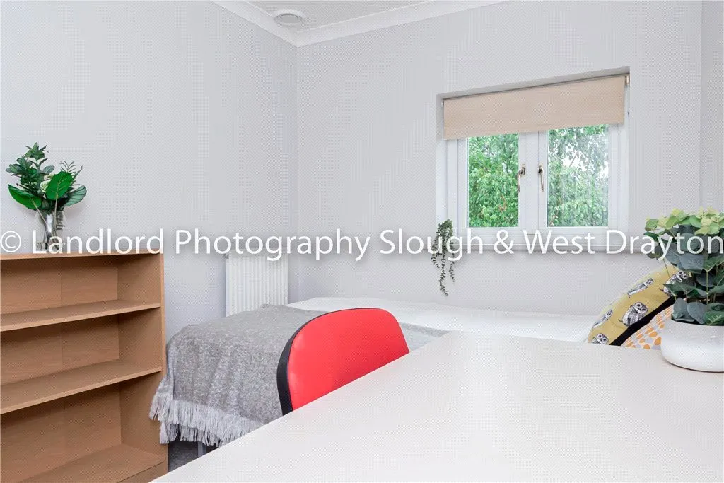 1 bed property to rent, Broomfield, Guildford, GU2
