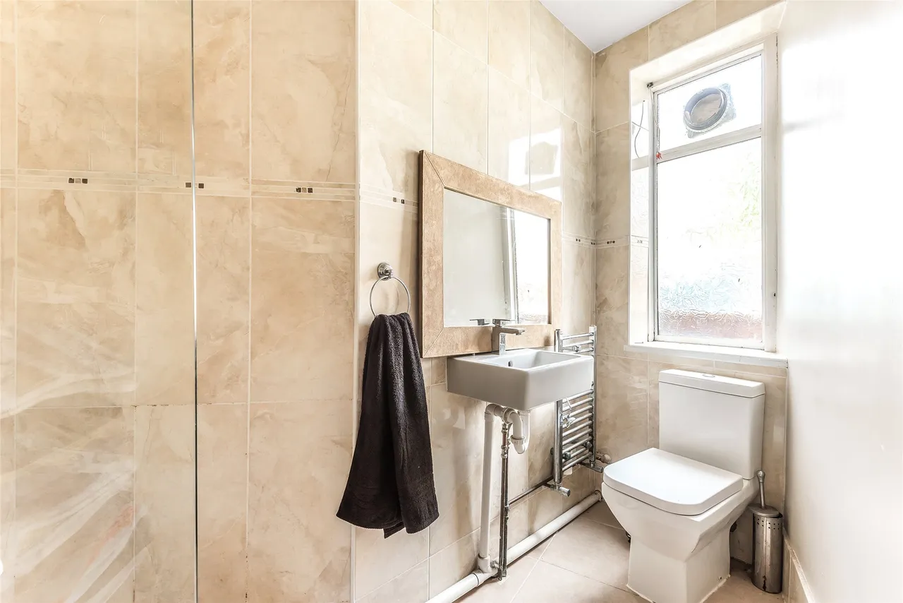 Stonegate Court, Buck Lane, NW9 0AL, photo 6