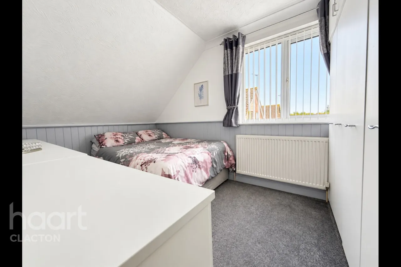 Martinsdale, Clacton-On-Sea, CO15, photo 14