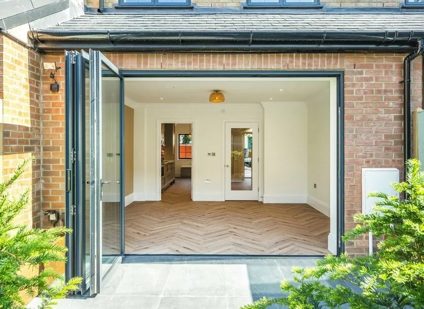 Cricklade Avenue, Streatham Hill, SW2, photo 2