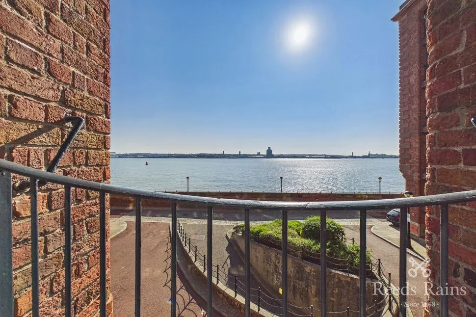 The Colonnades, Albert Dock, Merseyside, L3, photo 4