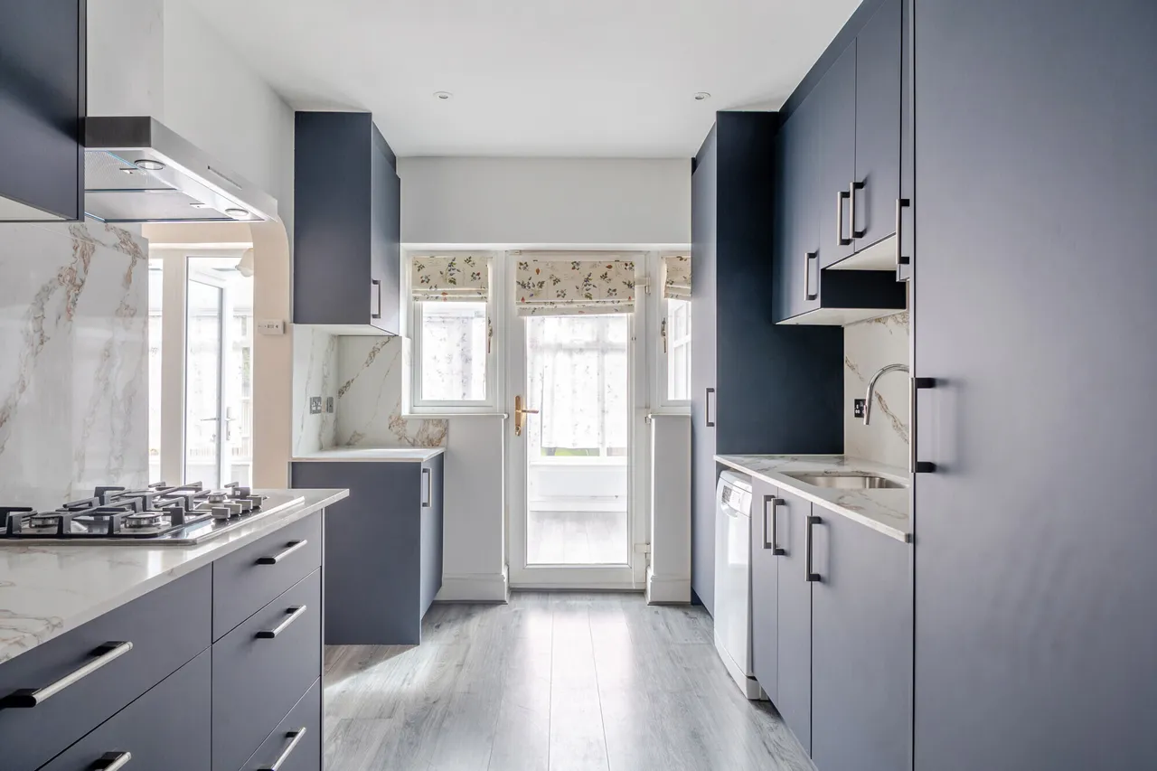 St. Davids Drive, Egham, TW20, photo 4
