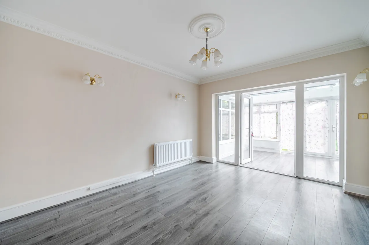 St. Davids Drive, Egham, TW20, photo 5