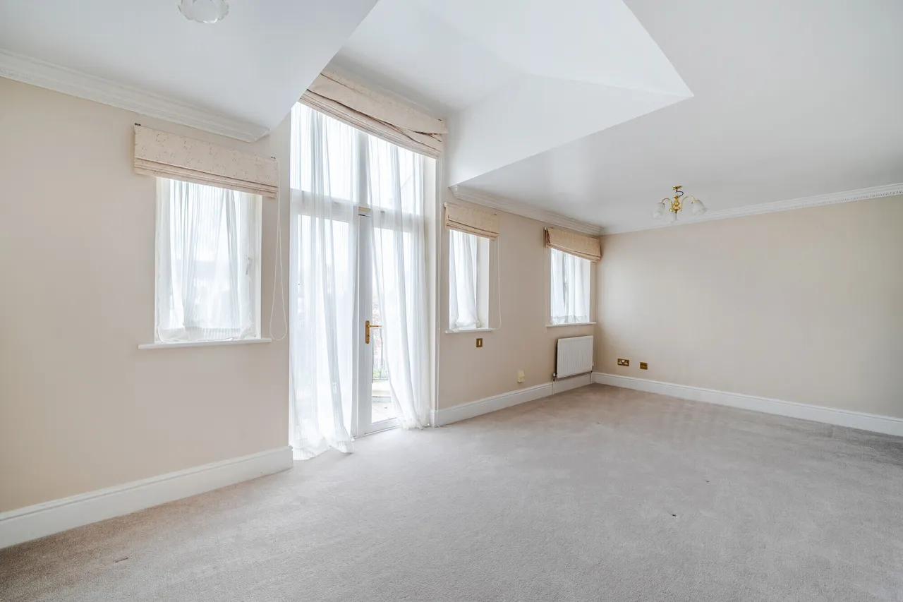 St. Davids Drive, Egham, TW20, photo 7