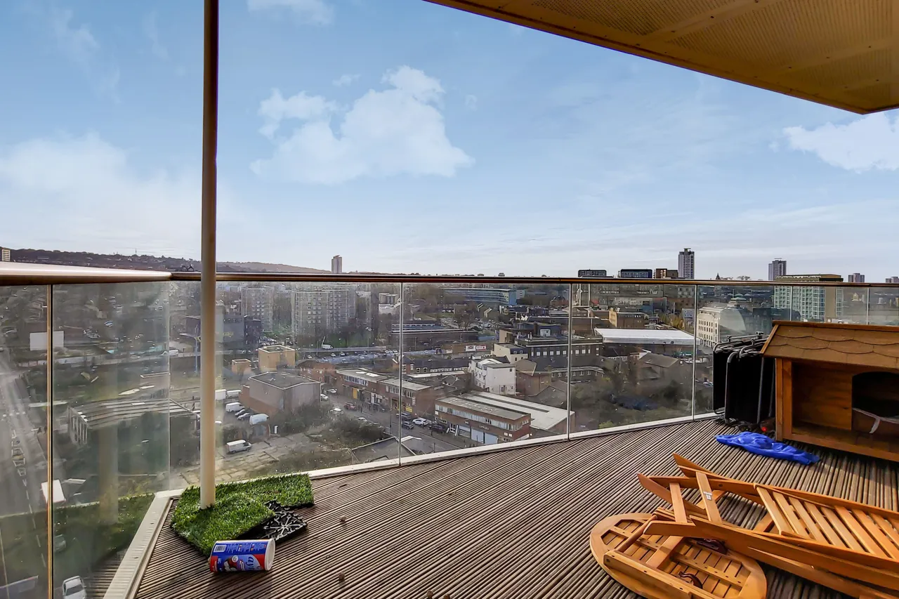 Flat 72, Duncombe House, 15 Victory Parade, London, photo 10
