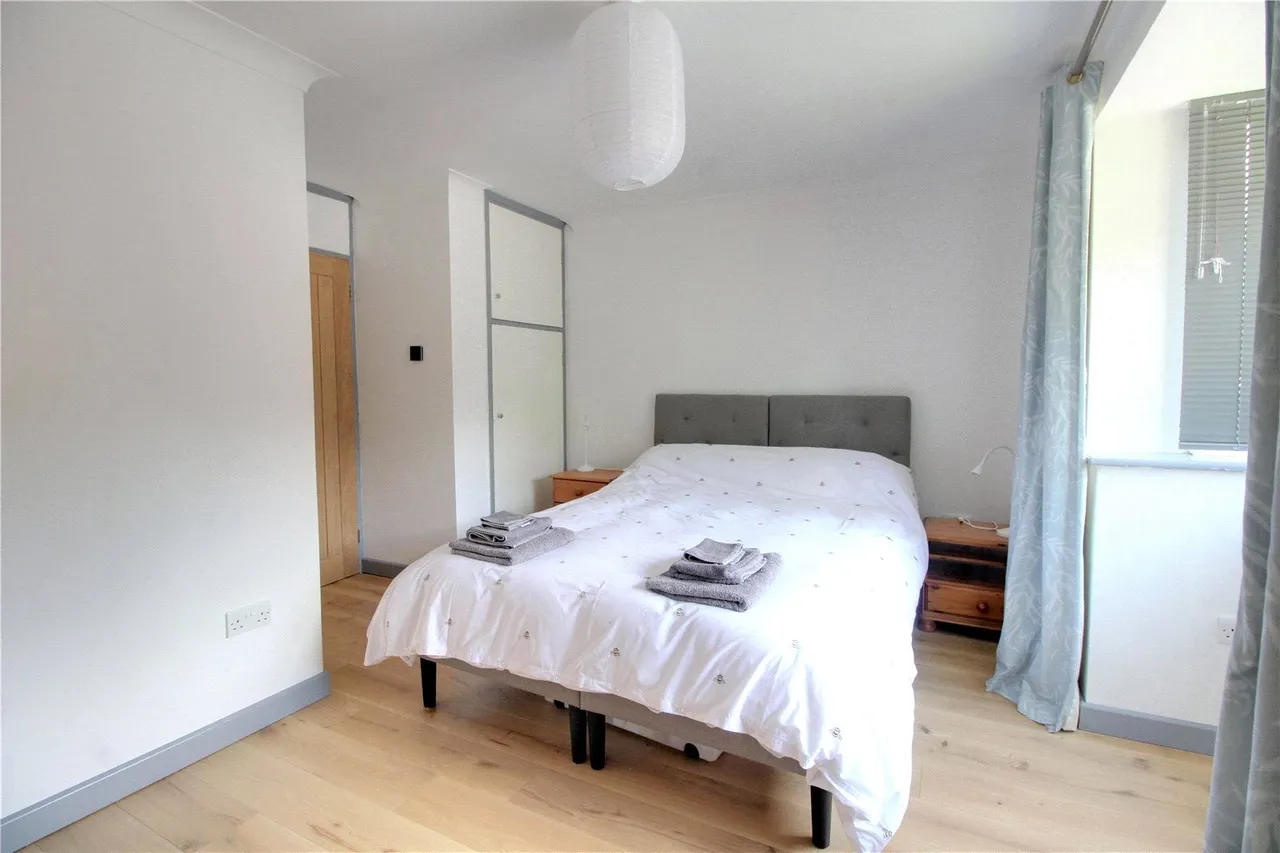 St. Michaels Close, Fleet, GU51, photo 11