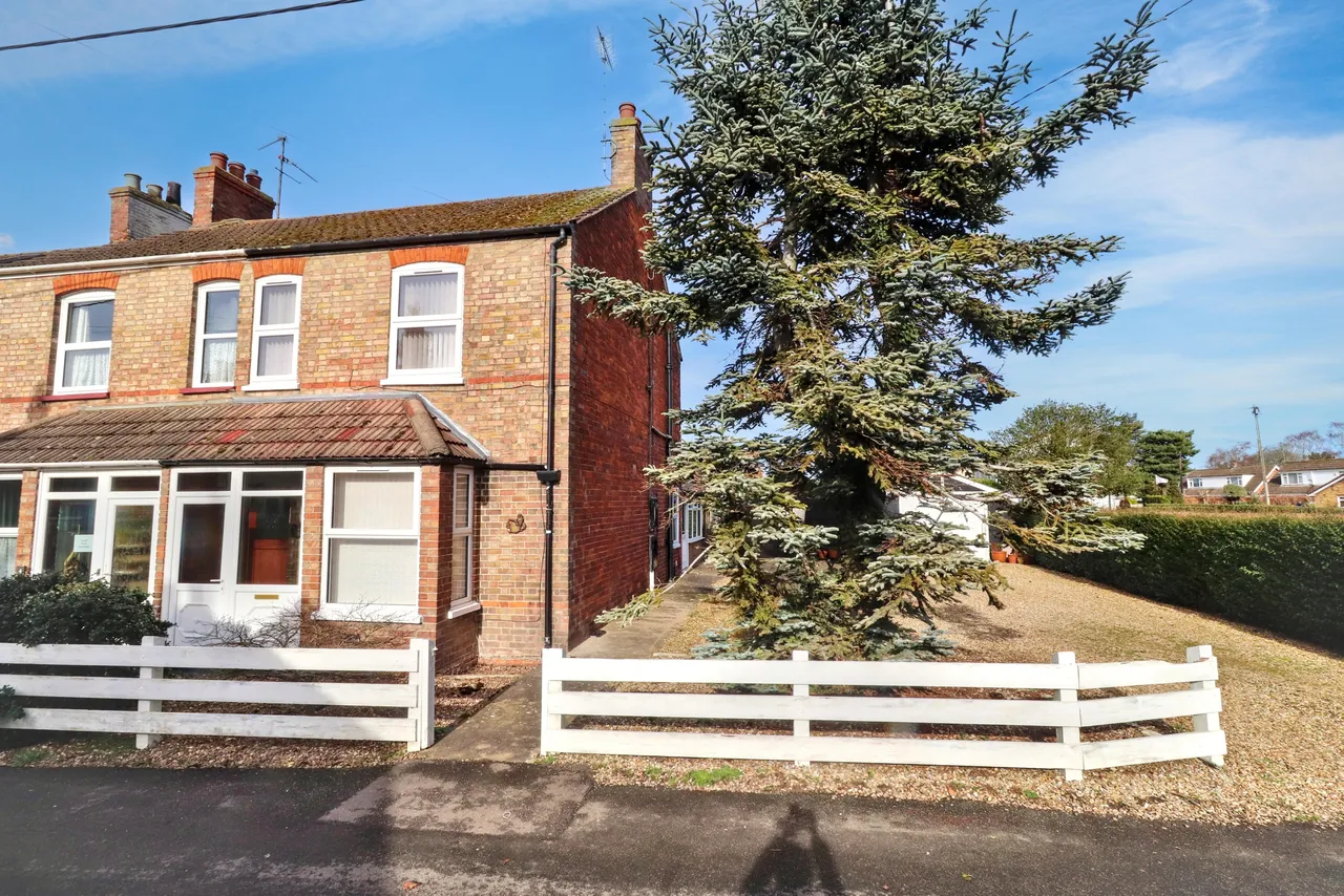 2 bed house for sale — Back Lane, Long Sutton, PE12