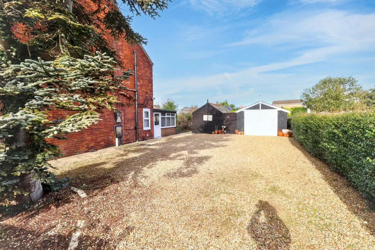 Back Lane, Long Sutton, PE12, photo 10