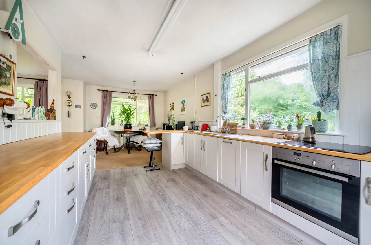 Headley Road, Grayshott, GU26, photo 7