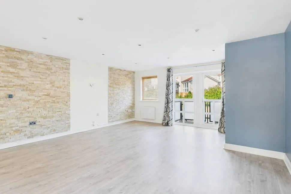 2 bed flat for sale — Woodacre, Portishead, Bristol, BS20