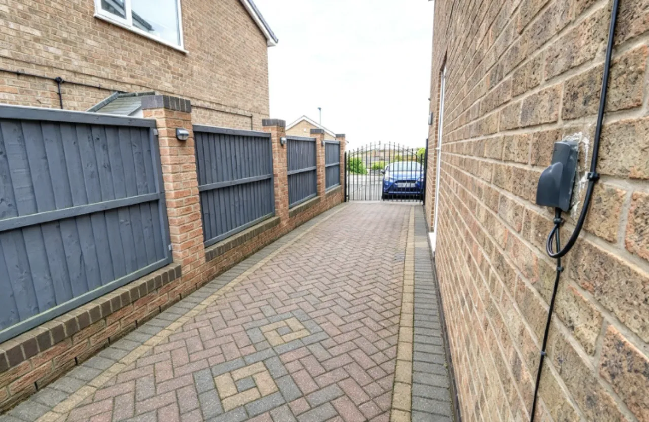 Linacre Way, Stoke-on-trent, photo 17