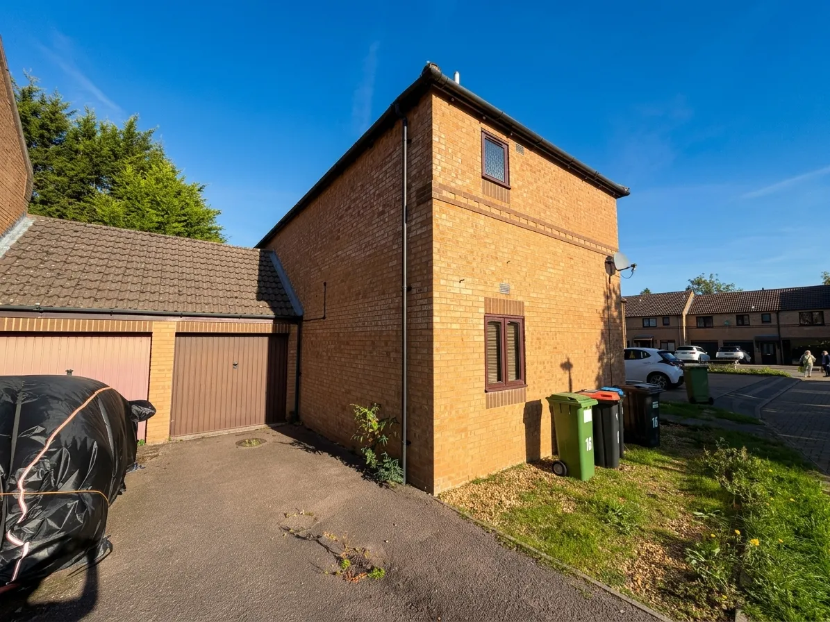 Rillington Gardens, Emerson Valley, MK4, photo 7
