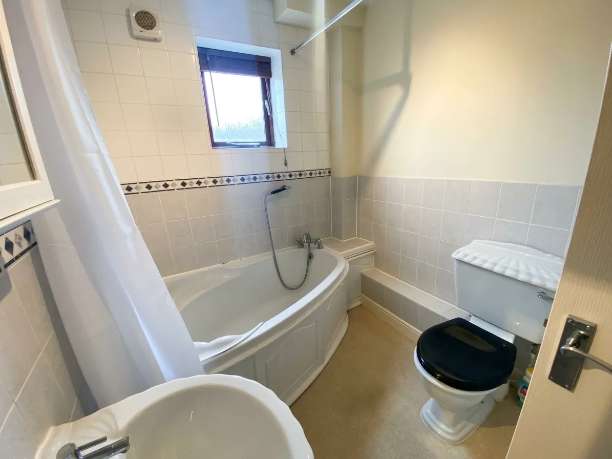 Rillington Gardens, Emerson Valley, MK4, photo 5