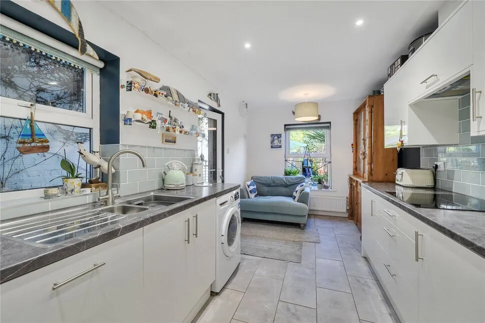 Lymebourne Avenue, Sidmouth, EX10, photo 3