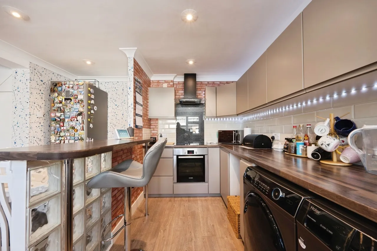 Camford Court, Bedford, MK42, photo 4