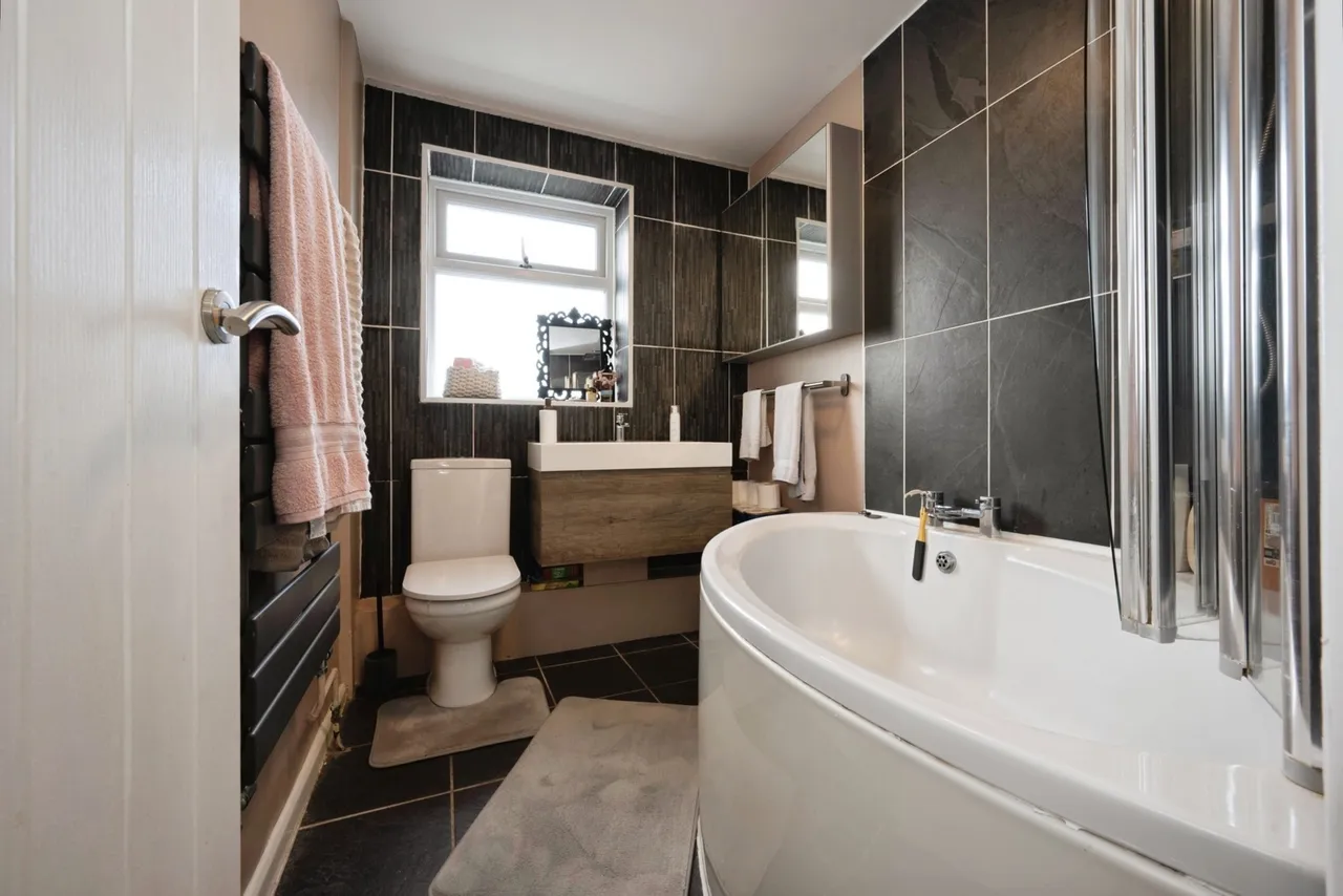 Camford Court, Bedford, MK42, photo 9