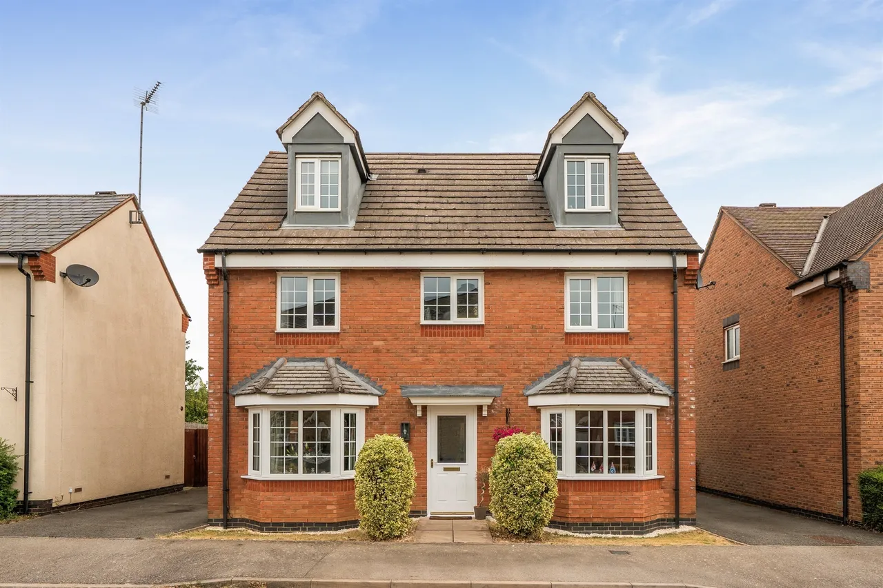 5 bed house for sale — Booth Road, Banbury