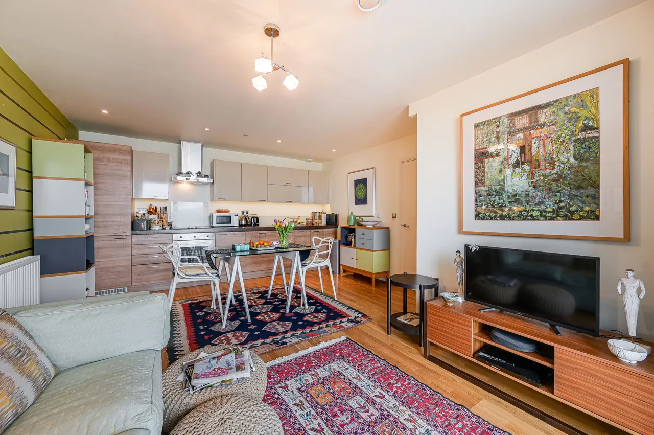 45 Cavatina Point, 3 Dancers Way, London, photo 5