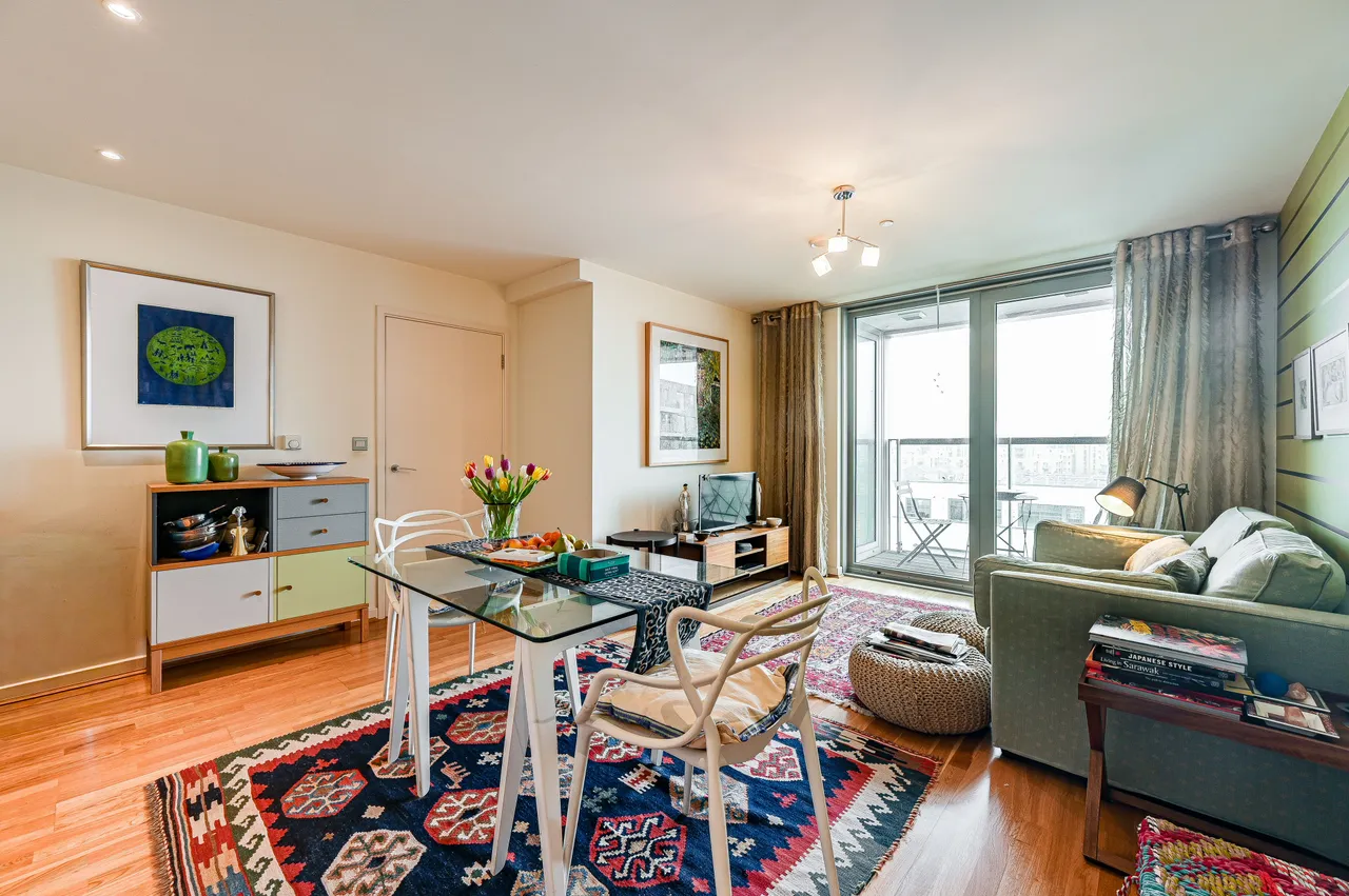 45 Cavatina Point, 3 Dancers Way, London, photo 3