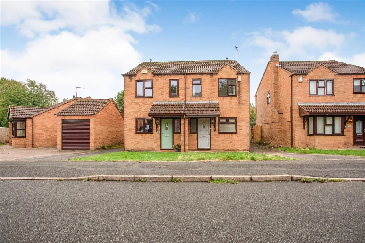 2 bed house to rent, Trafford Way, Littleover