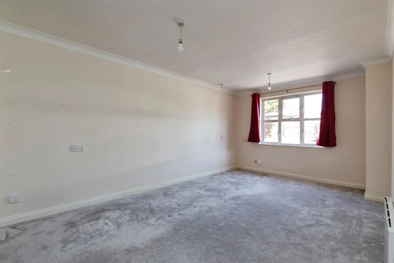 Longbridge Road, Barking, IG11, photo 3