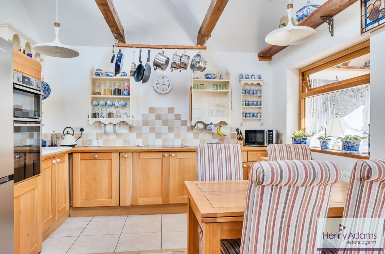 Newfield Road, Liss, GU33, photo 5