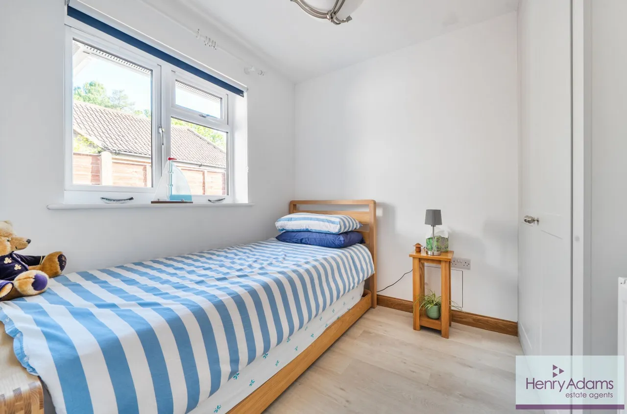 Newfield Road, Liss, GU33, photo 12