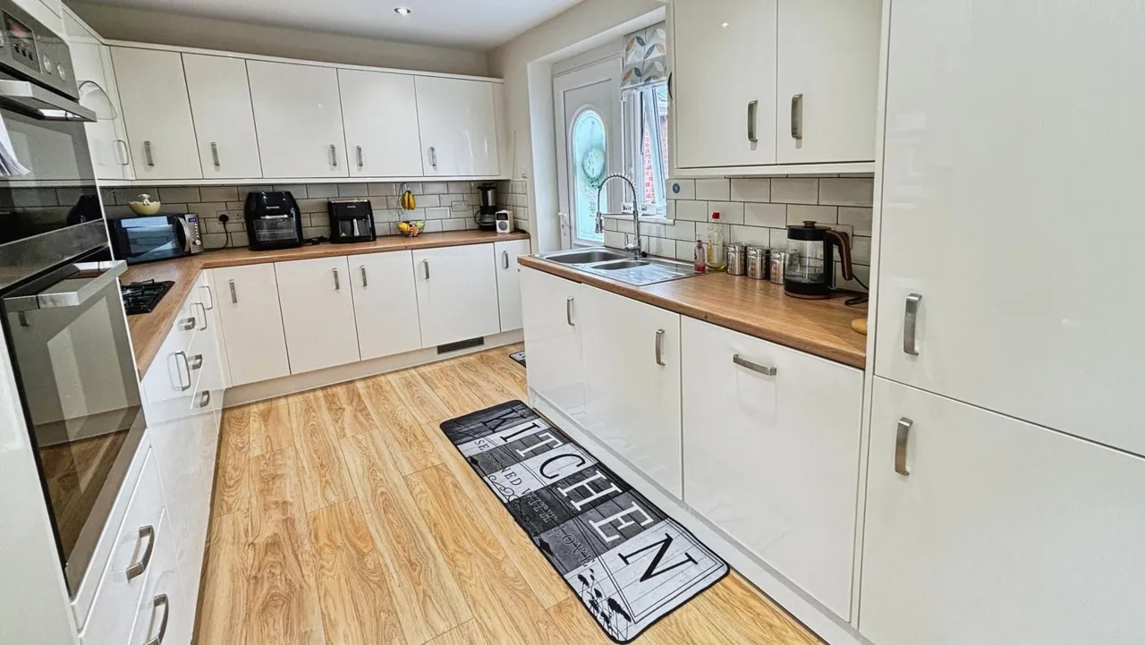 Carral Close, Lincoln, LN5, photo 2