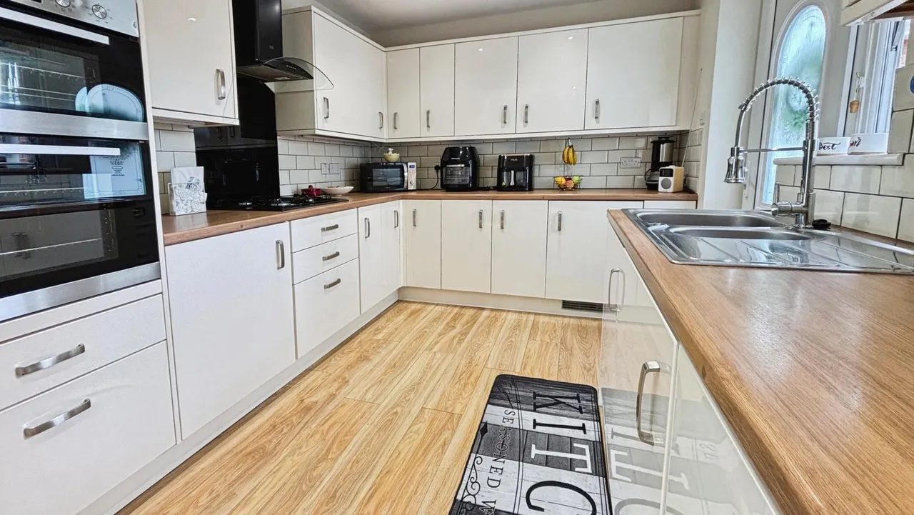 Carral Close, Lincoln, LN5, photo 5