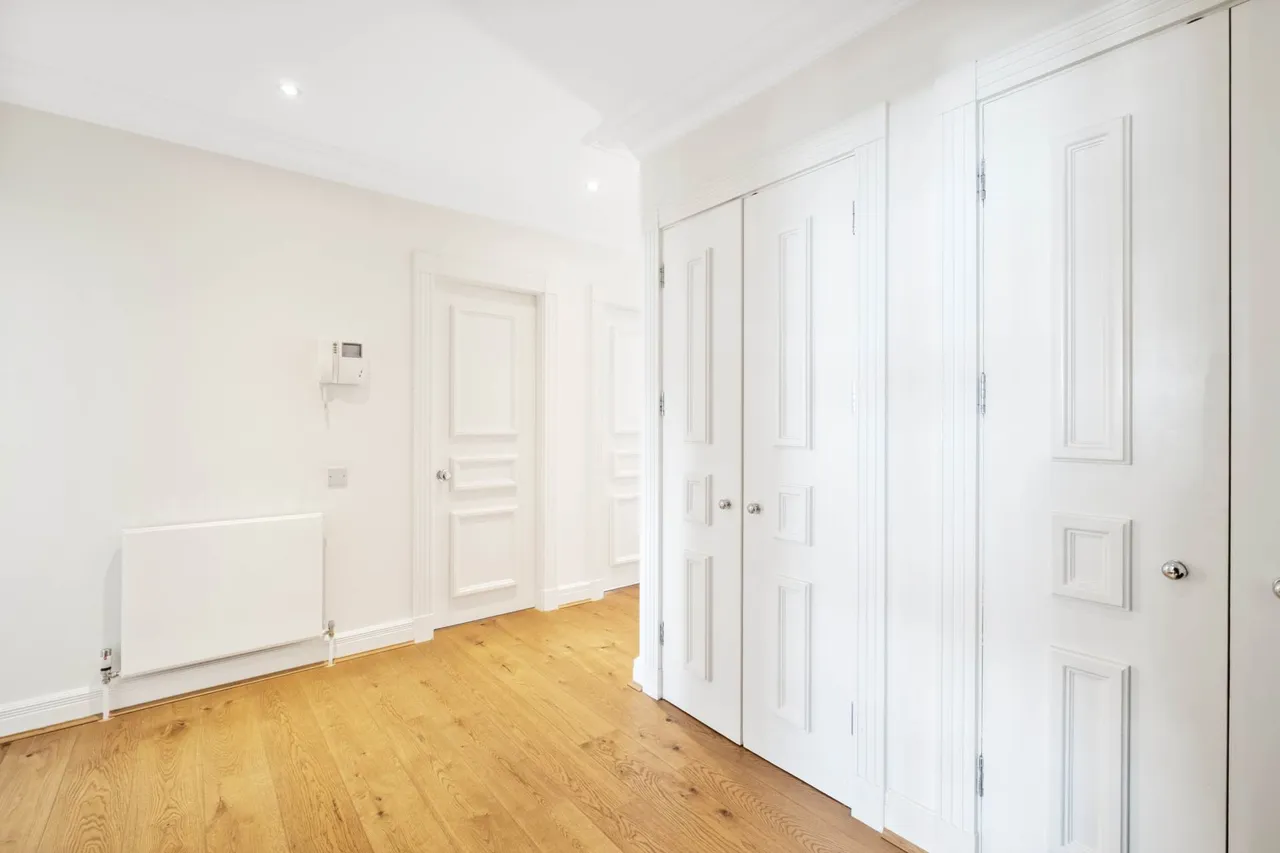 Rowan Lodge, Kensington Green, W8 5UJ, photo 12