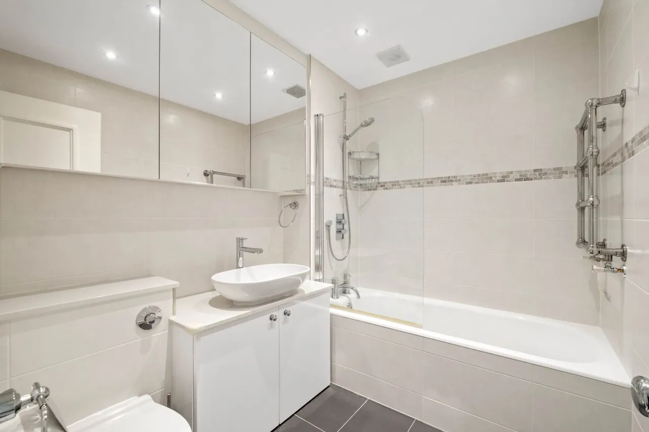 Rowan Lodge, Kensington Green, W8 5UJ, photo 9
