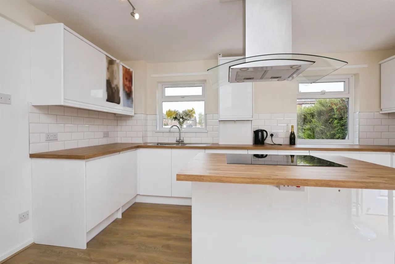 Woburn Way, Eastbourne, photo 5