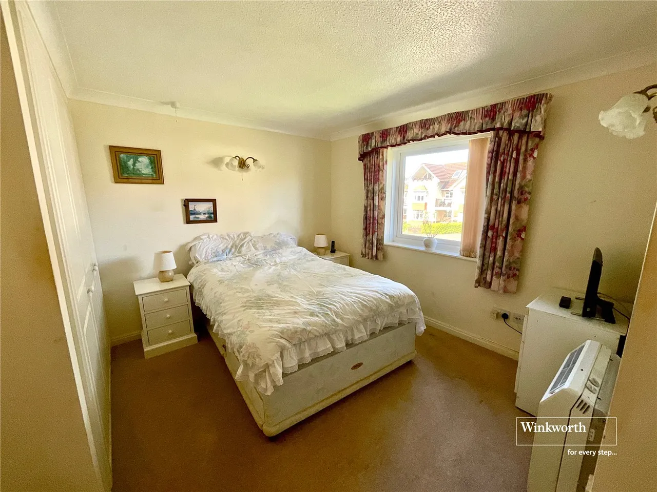 Wortley Road, Highcliffe, Christchurch, Dorset, BH23, photo 4