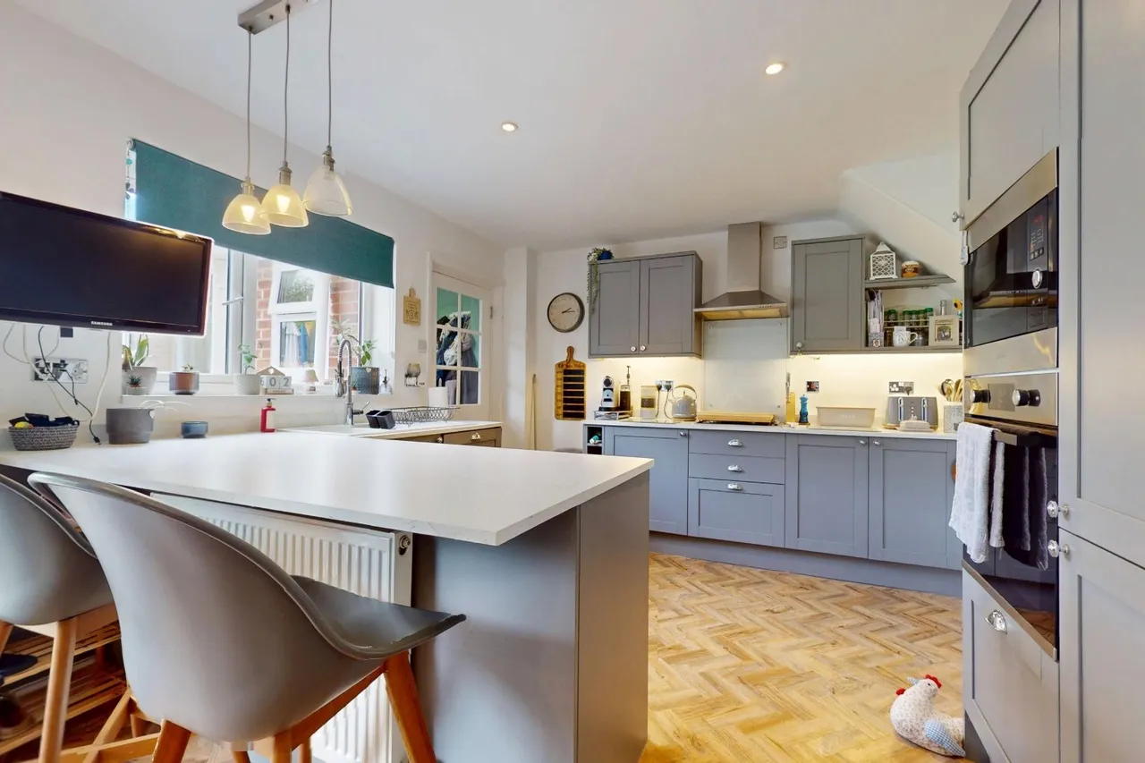 Marton Drive, Wellington, Telford TF1 3HL, photo 2