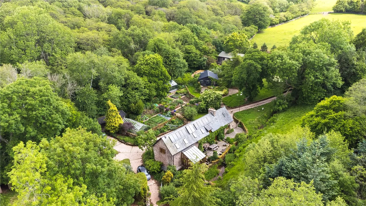 4 bed house for sale, Tregoyd, Brecon