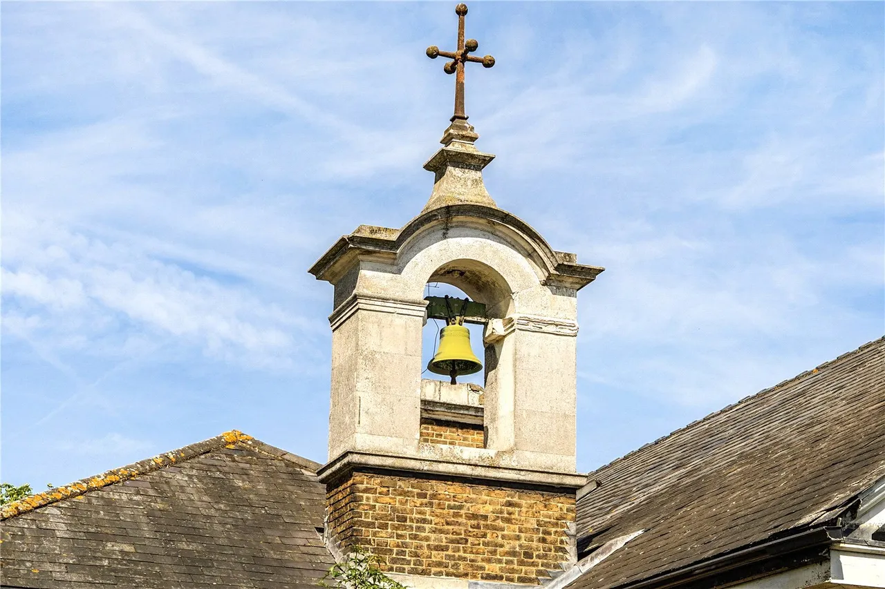 Maplehurst Close,, Bexley, DA2, photo 2