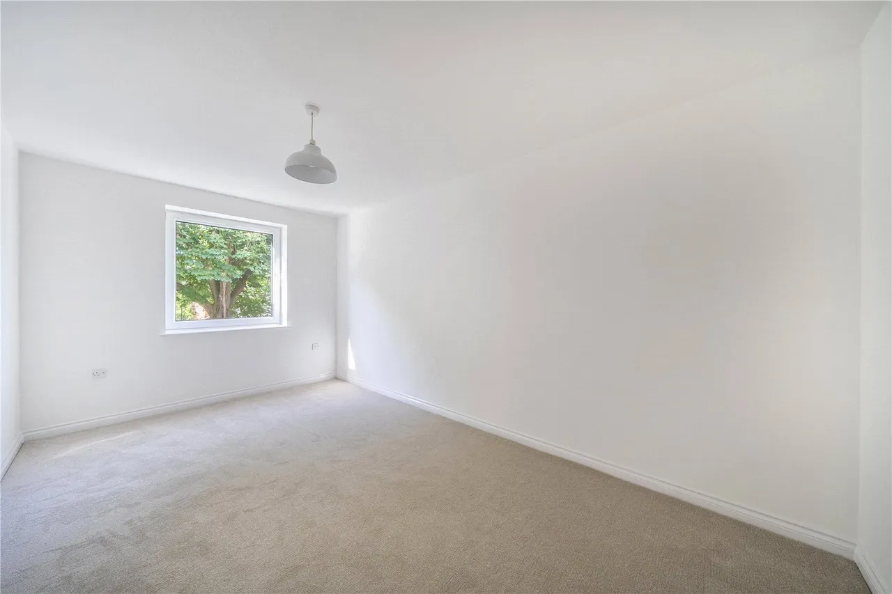Maplehurst Close,, Bexley, DA2, photo 10