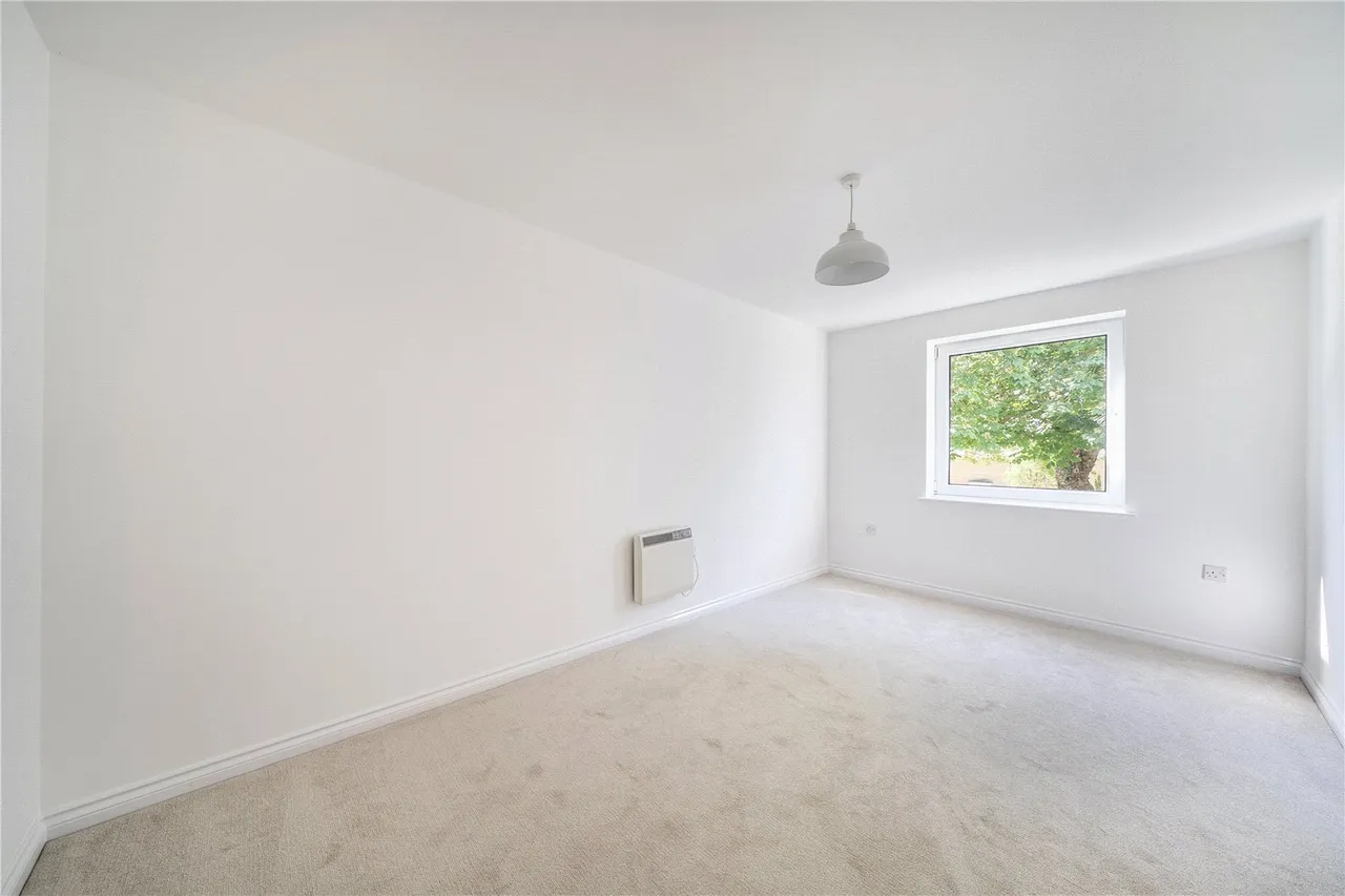 Maplehurst Close,, Bexley, DA2, photo 11