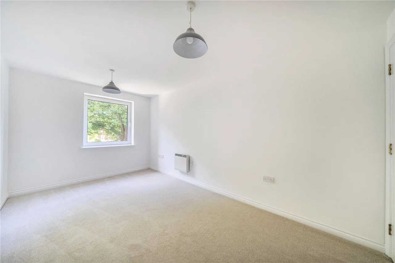 Maplehurst Close,, Bexley, DA2, photo 9