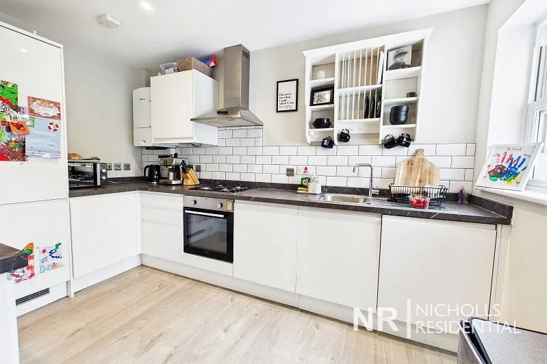 Cox Lane, Ewell, KT19, photo 5