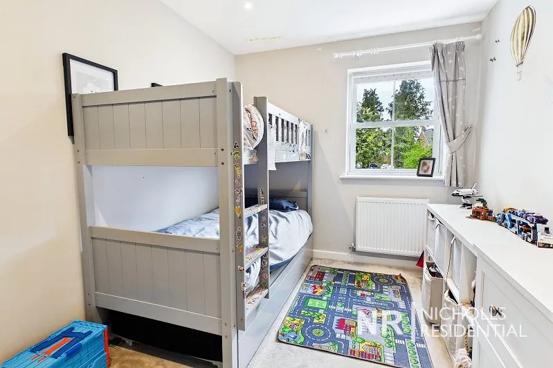 Cox Lane, Ewell, KT19, photo 12