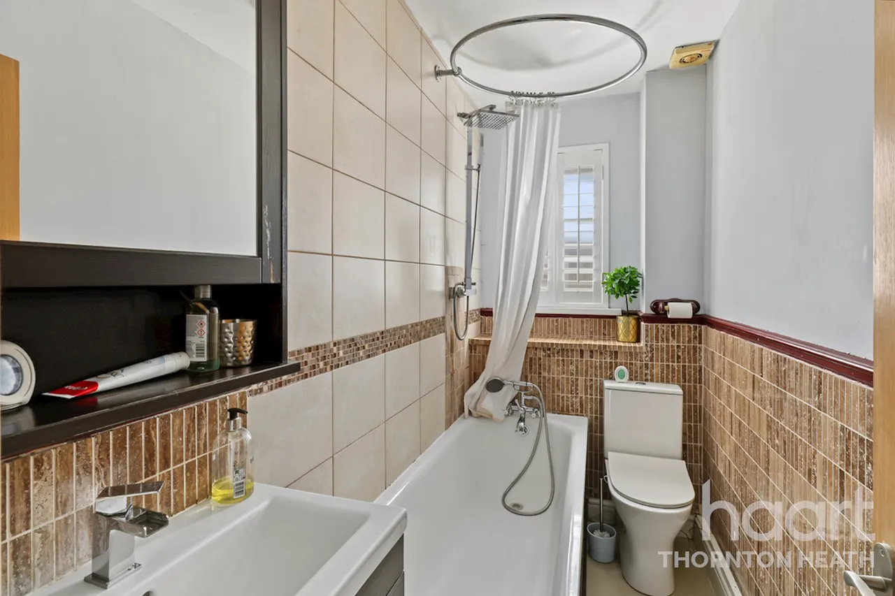 Roslyn Close, Mitcham, CR4, photo 7