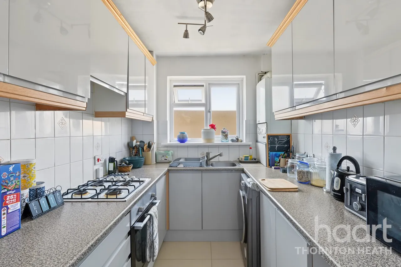 Roslyn Close, Mitcham, CR4, photo 4